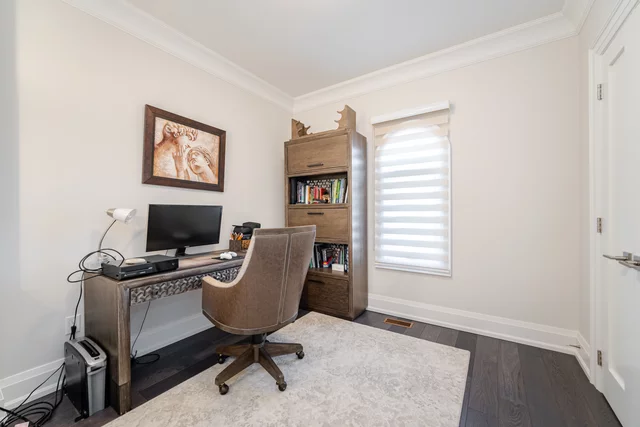 2043 Saxon Road, Oakville - photo 54