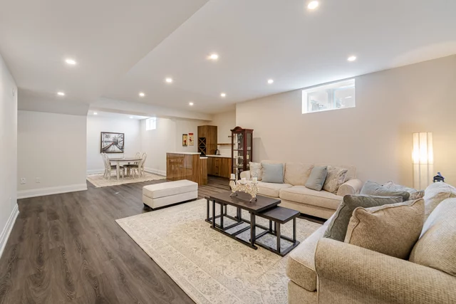 2043 Saxon Road, Oakville - photo 64