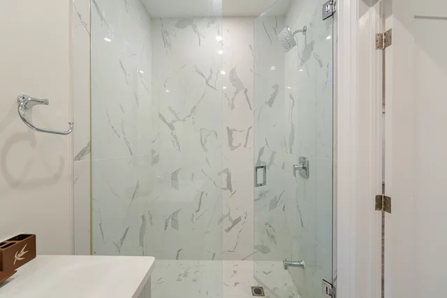 2043 Saxon Road, Oakville - photo 76