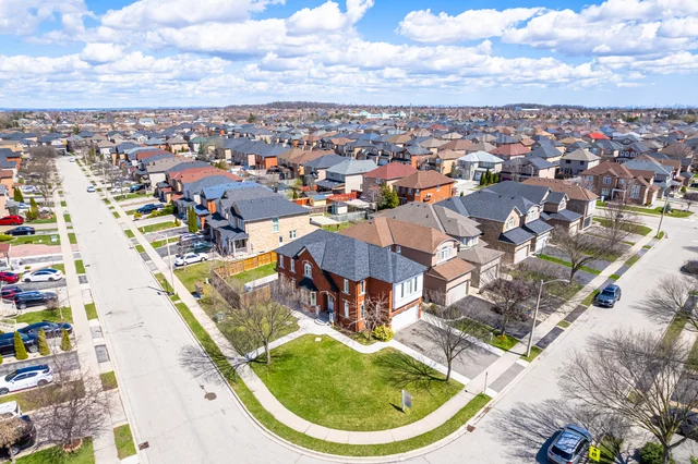 80 Loons Call Crescent, Brampton - photo 2