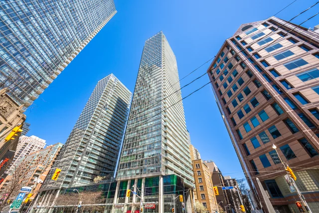 #1306-38 Grenville Street, Toronto - photo 1
