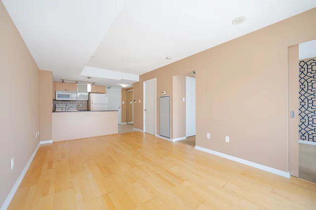 #1306-38 Grenville Street, Toronto - photo 13