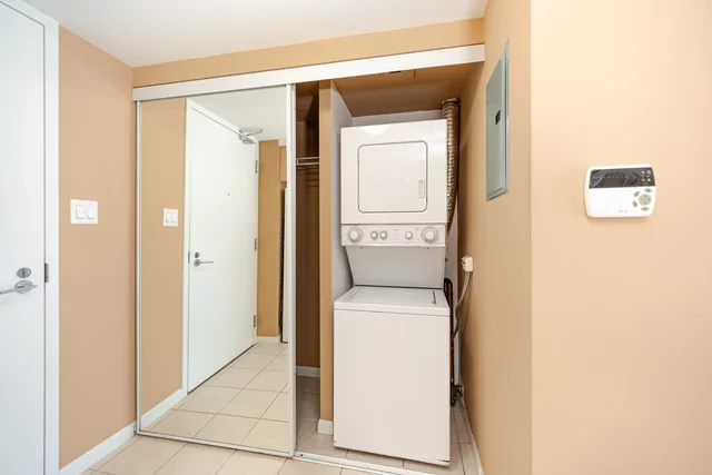 #1306-38 Grenville Street, Toronto - photo 22