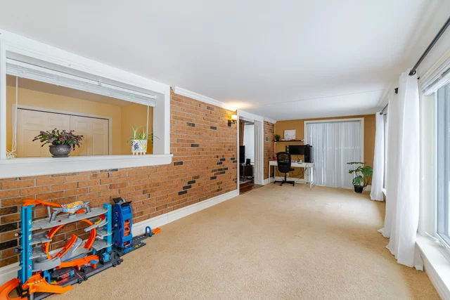 6901 Castlederg Side Road, Bolton - photo 32