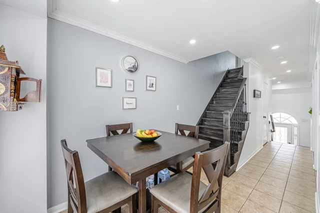 93 Decker Hollow Circle, Brampton - photo 16