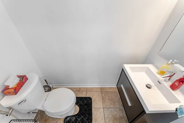 93 Decker Hollow Circle, Brampton - photo 17