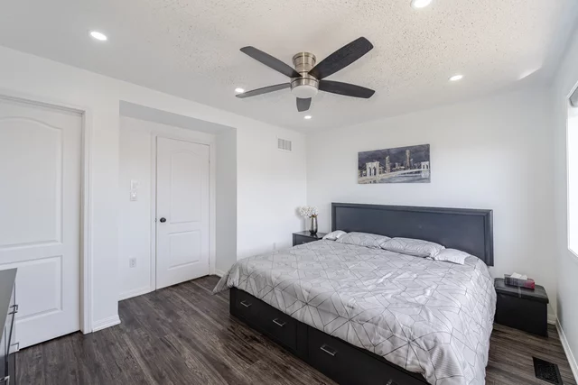 93 Decker Hollow Circle, Brampton - photo 22