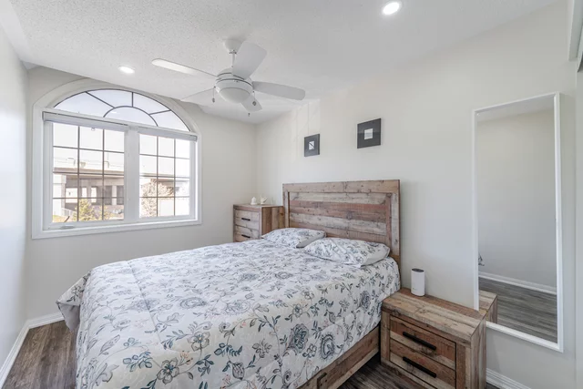 93 Decker Hollow Circle, Brampton - photo 25
