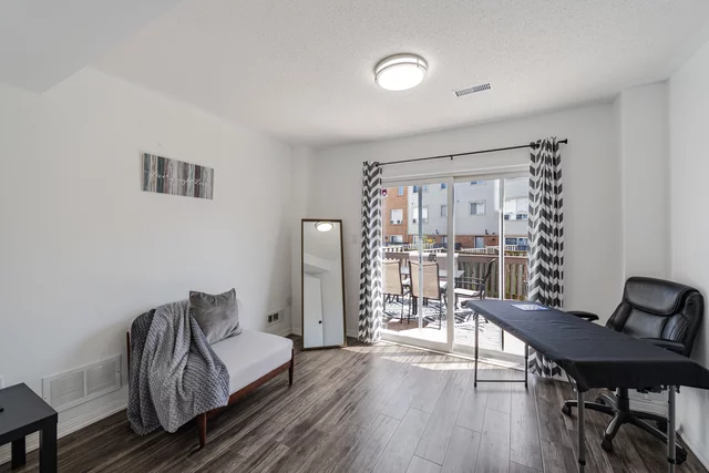 93 Decker Hollow Circle, Brampton - photo 32