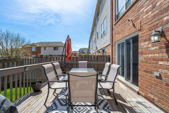 93 Decker Hollow Circle, Brampton - photo 34