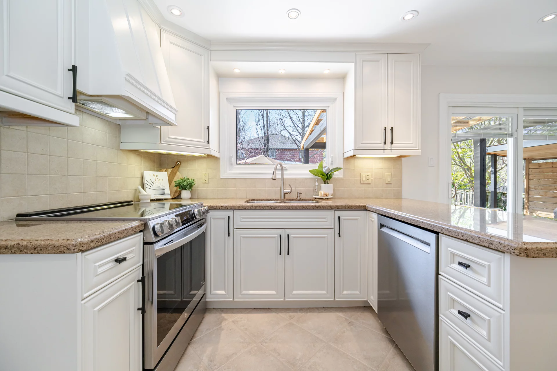 2267 Dunedin Road, Oakville - photo 16