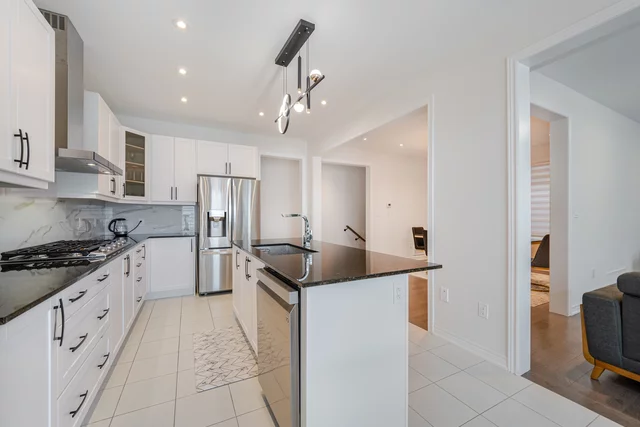 21 Priory Drive, Whitby - photo 16