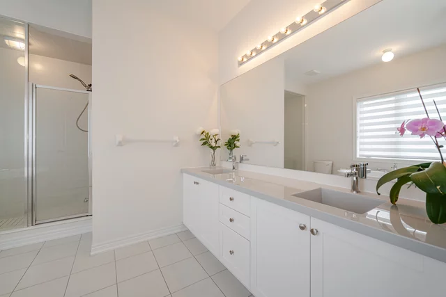 21 Priory Drive, Whitby - photo 34