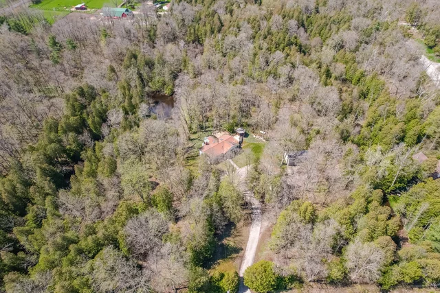 1311 Conservation Road, Campbellville - photo 1