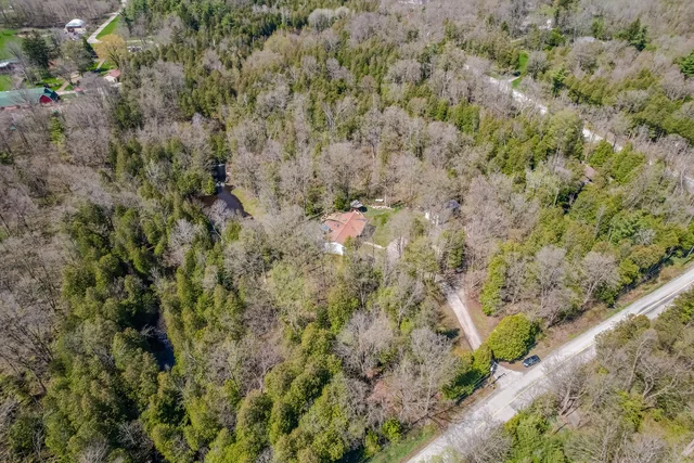 1311 Conservation Road, Campbellville - photo 88