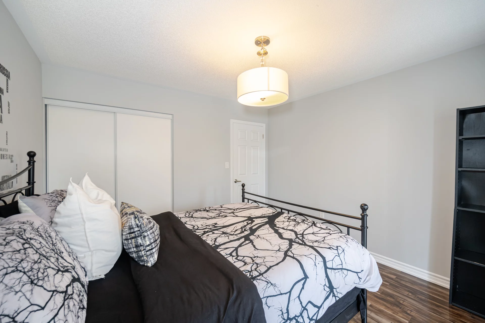 564 Langholm Street, Milton - photo 40