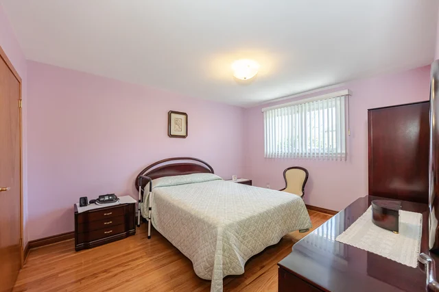 9 Riverton Drive, North York - photo 18