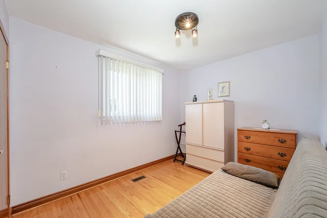 9 Riverton Drive, North York - photo 23