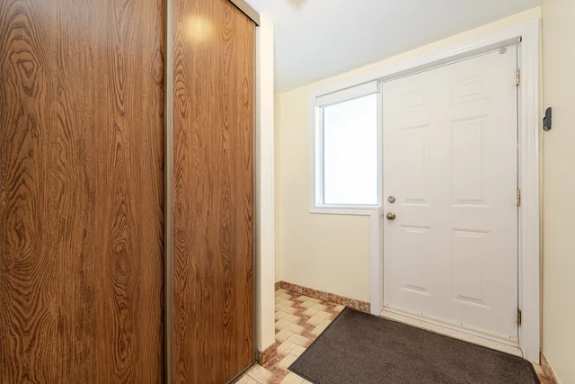 9 Riverton Drive, North York - photo 27