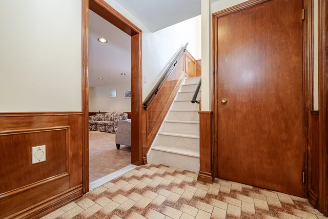9 Riverton Drive, North York - photo 28