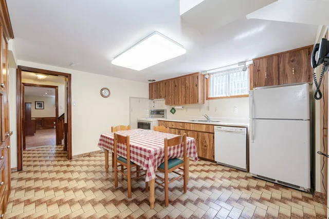 9 Riverton Drive, North York - photo 29