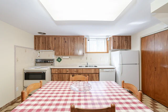 9 Riverton Drive, North York - photo 30