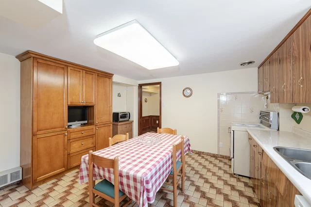 9 Riverton Drive, North York - photo 33