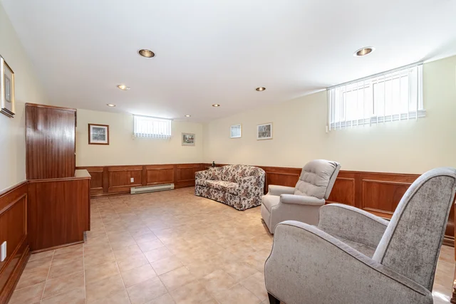 9 Riverton Drive, North York - photo 34