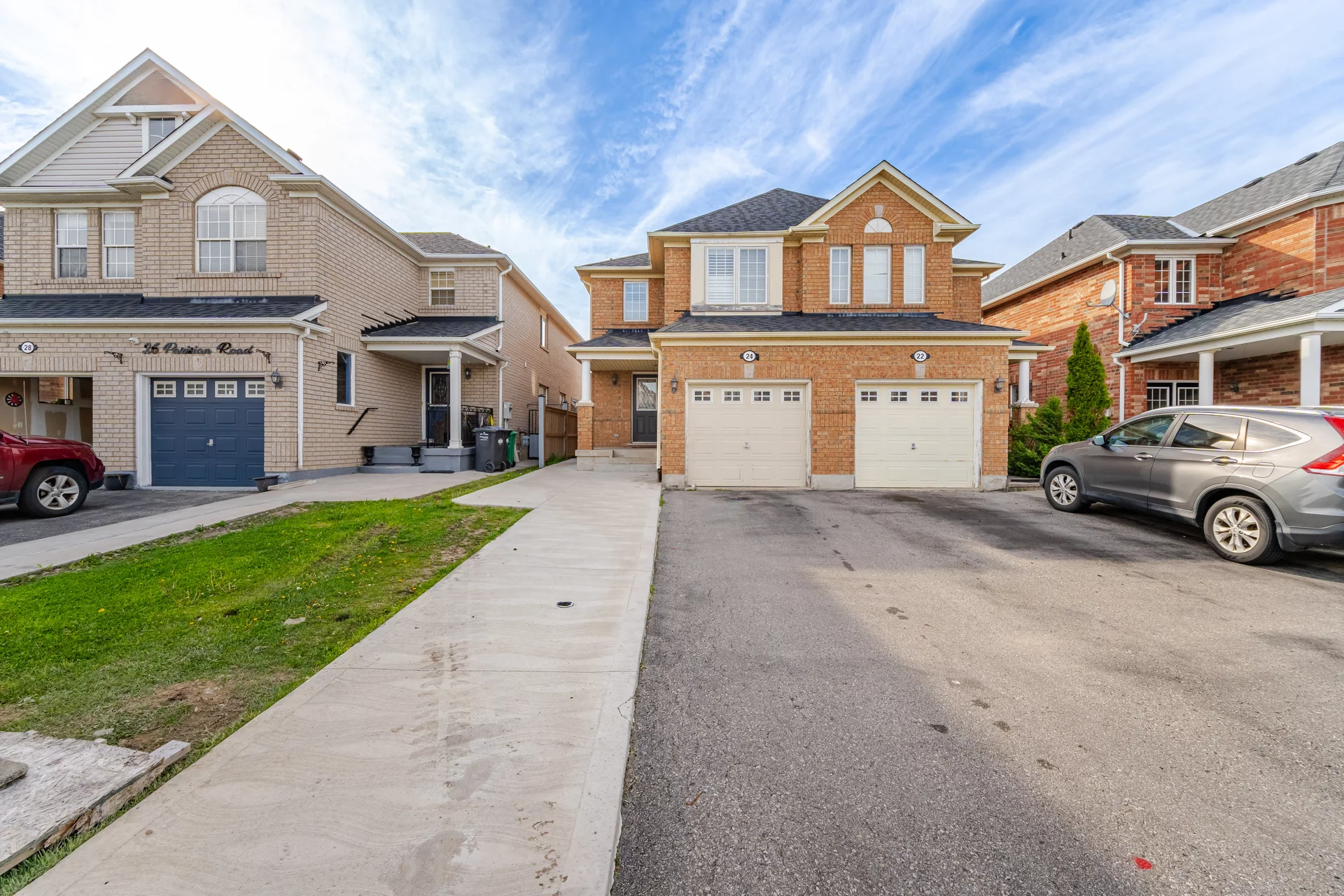 24 Parisian Road, Brampton - photo 2