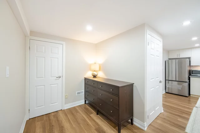 2932 Redbud Avenue, Oakville - photo 18