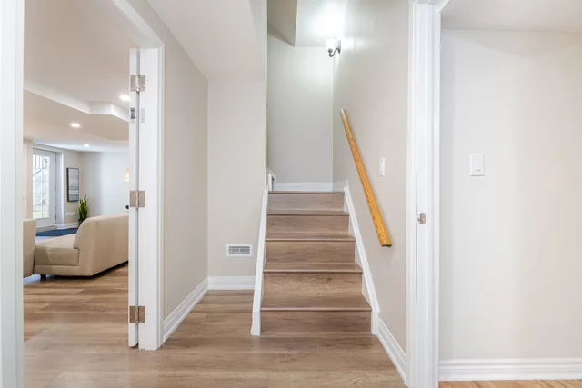 2932 Redbud Avenue, Oakville - photo 21