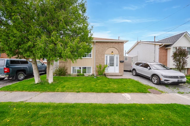 216 Queen Street South, Thorold - photo 2