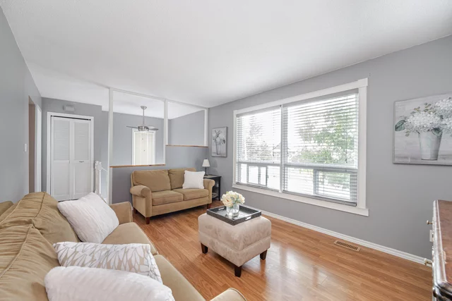 216 Queen Street South, Thorold - photo 9