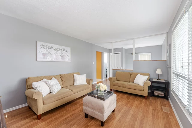 216 Queen Street South, Thorold - photo 10