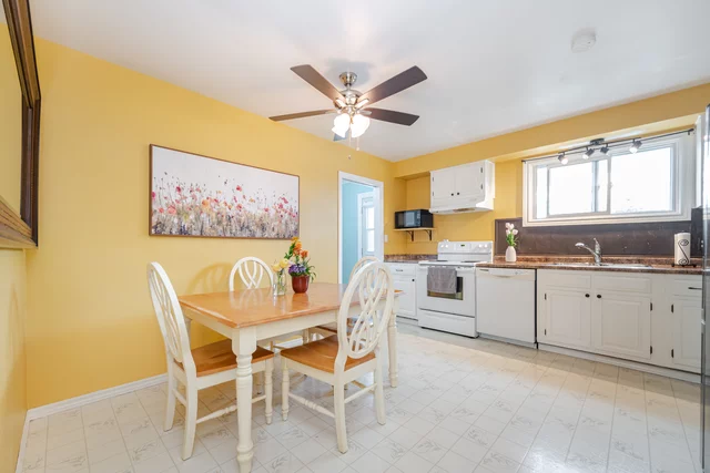 216 Queen Street South, Thorold - photo 11