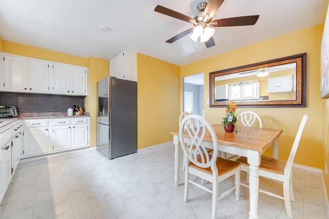 216 Queen Street South, Thorold - photo 13
