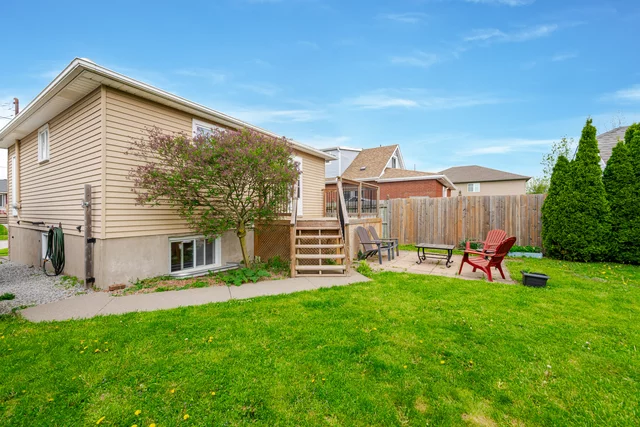 216 Queen Street South, Thorold - photo 33