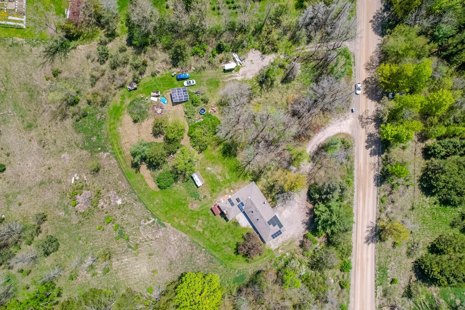 18697 Centreville Creek Road, Caledon - photo 4