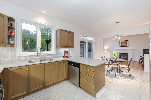 179 Roselena Drive, Schomberg - photo 25