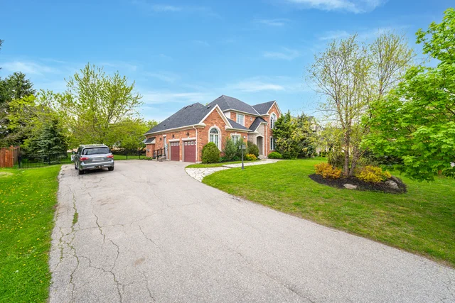42 Upper Canada Drive, Hillsburgh - photo 3