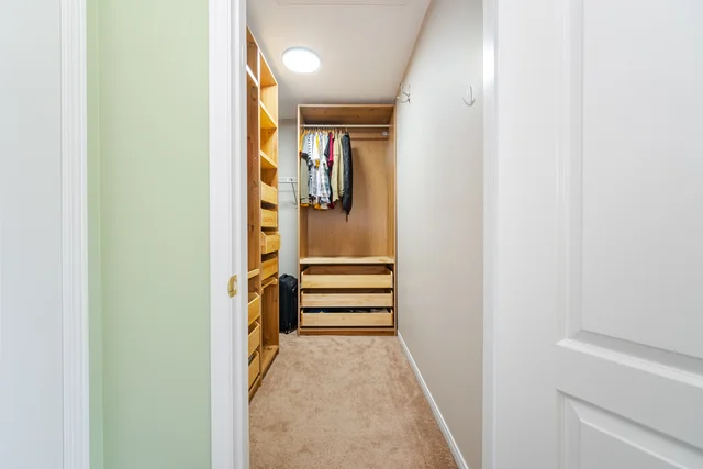 5866 Blue Spruce Avenue, Burlington - photo 42