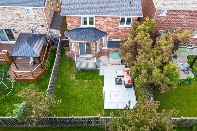 5866 Blue Spruce Avenue, Burlington - photo 67