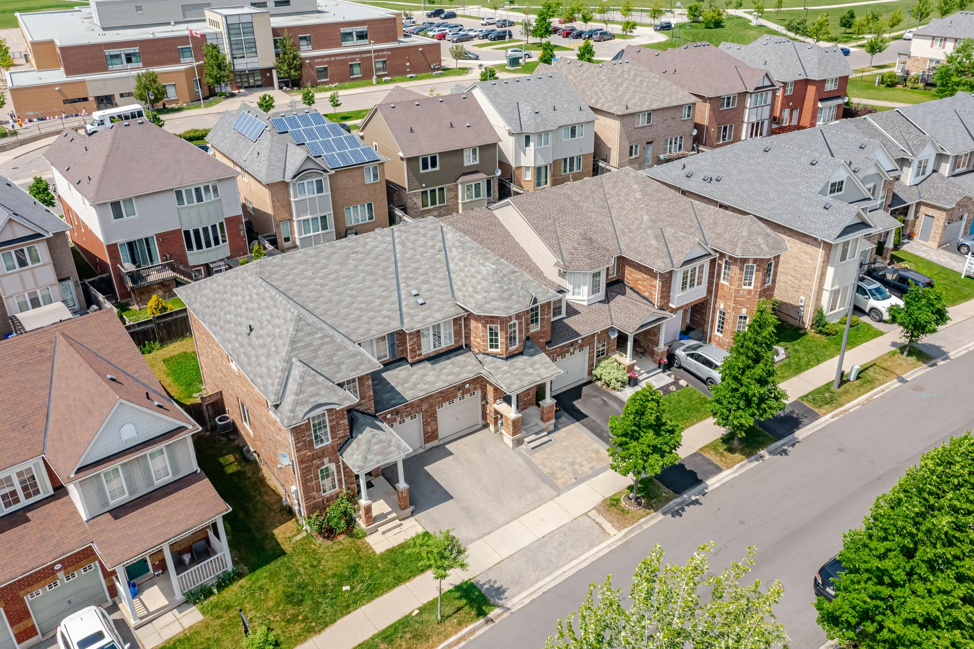 713 Ambroise Crescent, Milton - photo 3