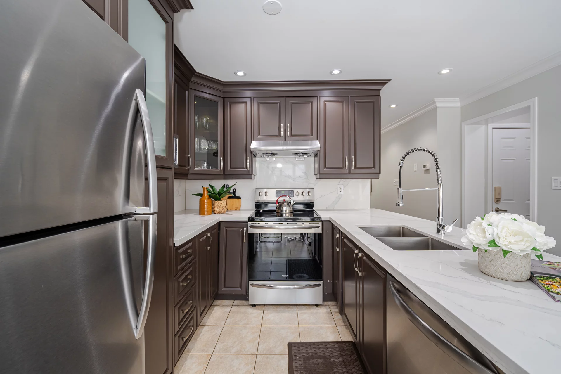713 Ambroise Crescent, Milton - photo 17