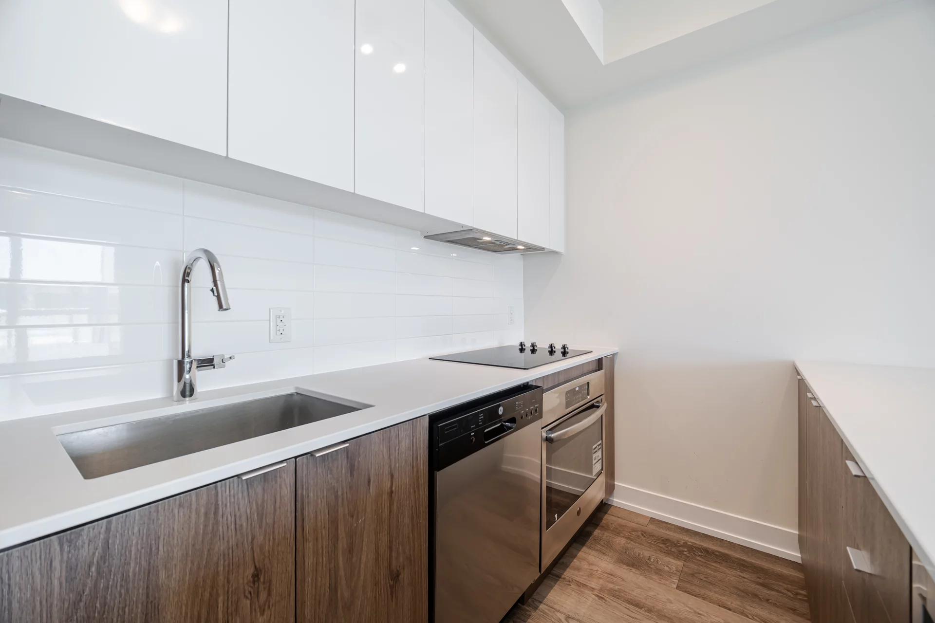 #404-8 Ann Street, Mississauga - photo 17