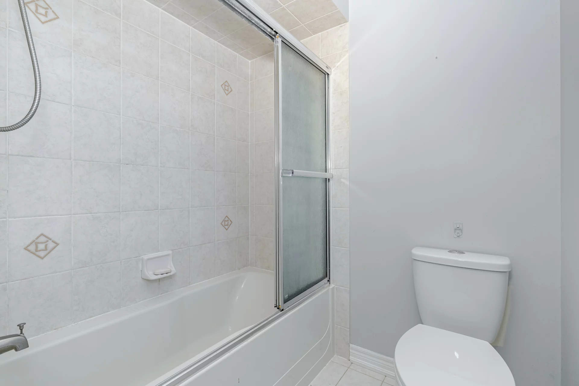 3006226