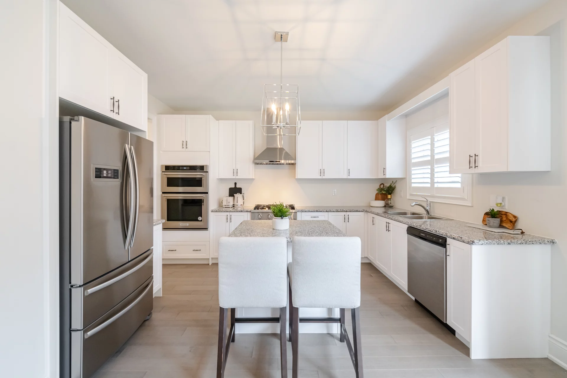31 Golden Hawk Drive, Hamilton - photo 16
