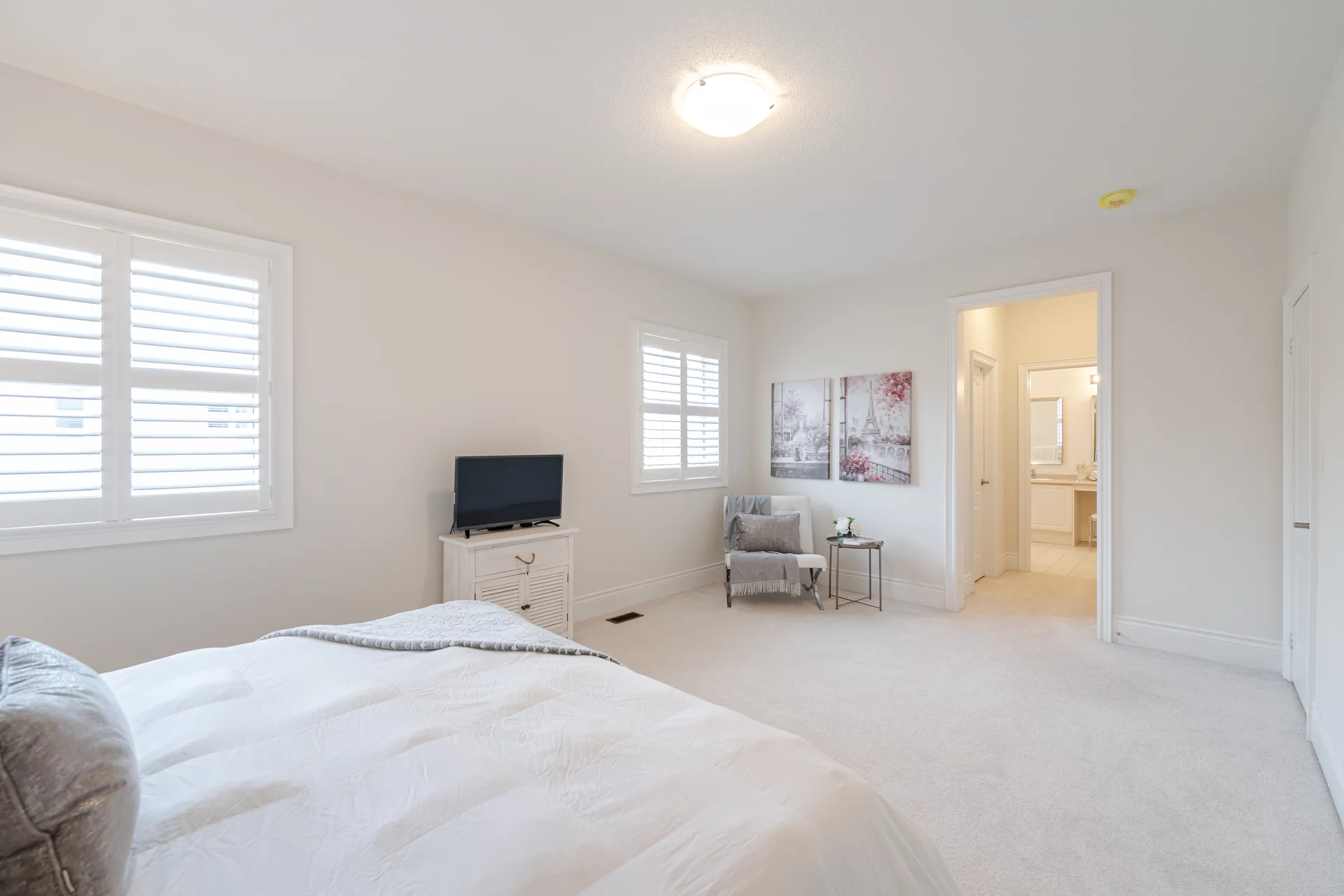 31 Golden Hawk Drive, Hamilton - photo 35