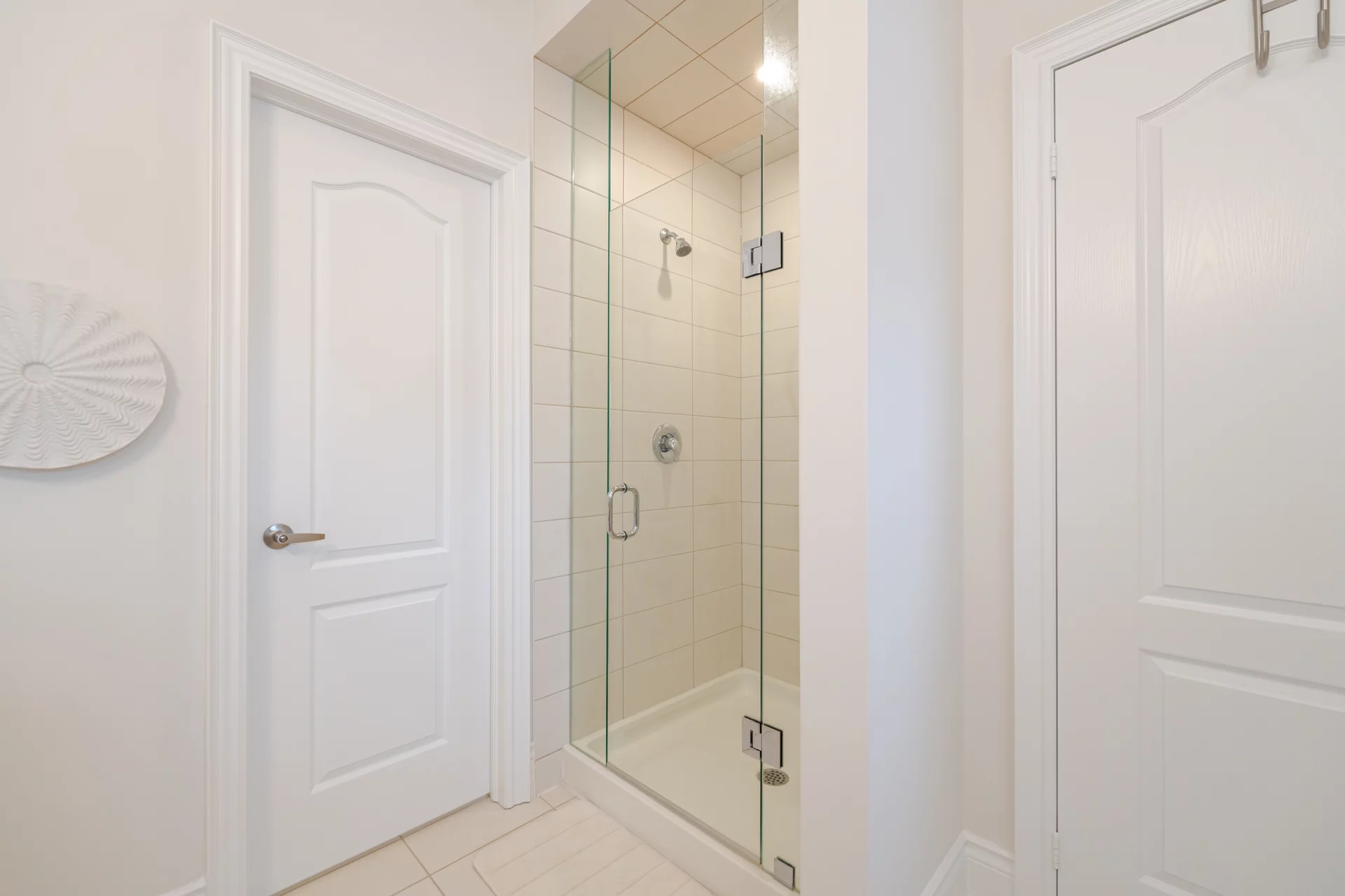 31 Golden Hawk Drive, Hamilton - photo 40