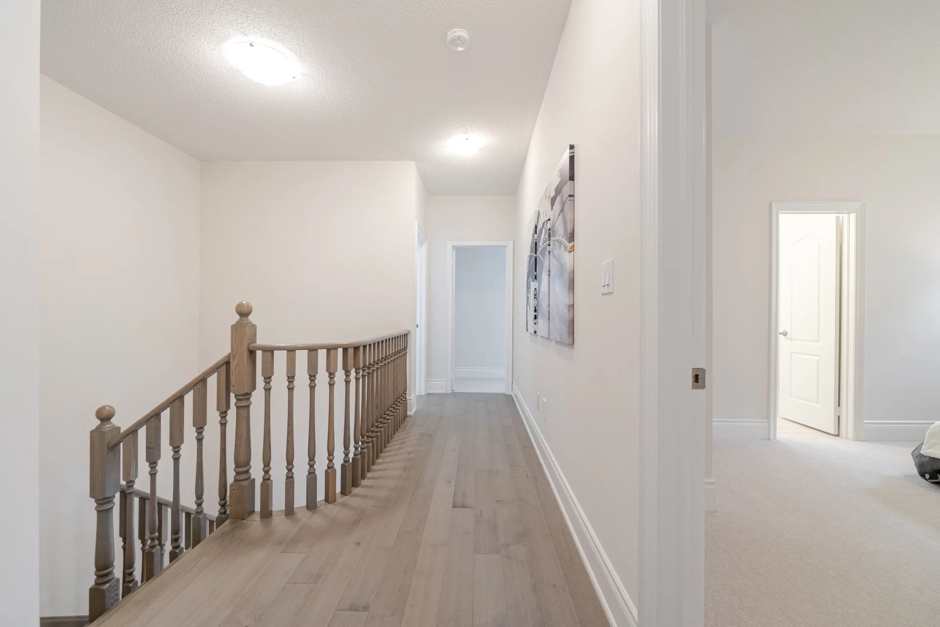 31 Golden Hawk Drive, Hamilton - photo 41